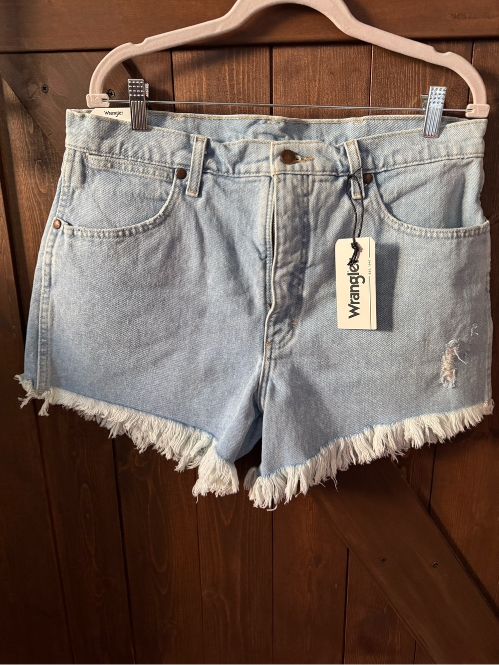 Wrangler Women’s “Reworked” denim shorts NWT